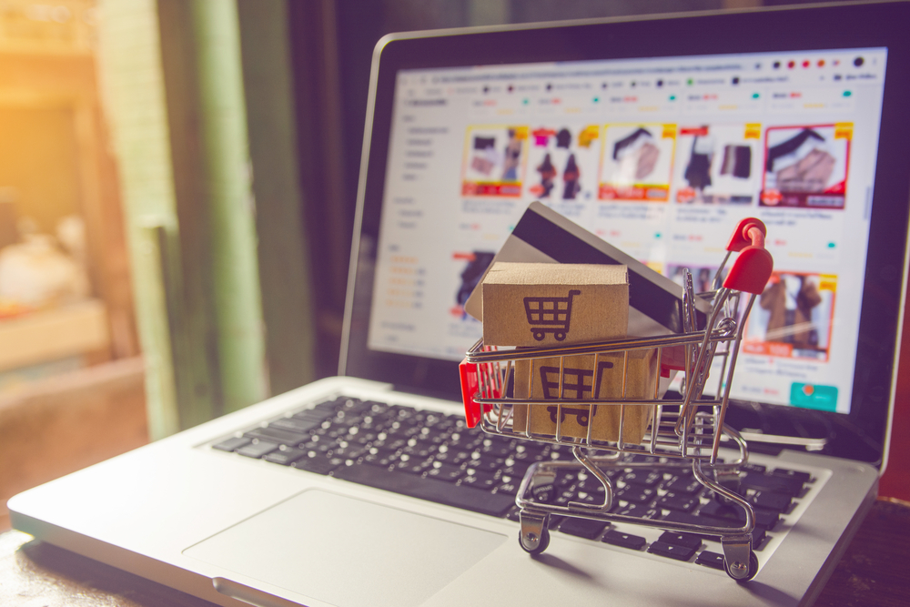 What you should know about selling on Shopify vs. Amazon.